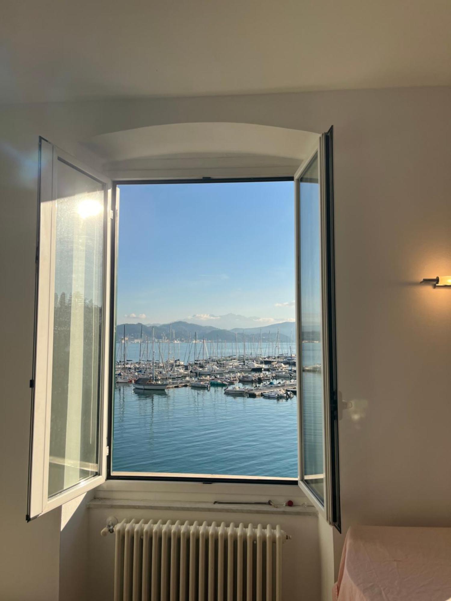 About Italy Holiday Rooms And Apartments Porto Venere Exterior photo